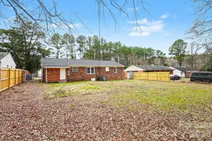 3431 Shamrock Dr, Charlotte, NC 28215 - Photo 3