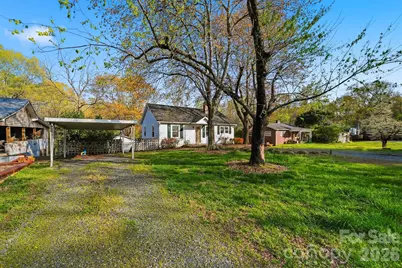 2036 4th Street NE, Hickory, NC 28601 - Photo 43