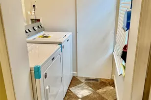 11 Pisgah View Rd, Asheville, NC 28806 - Photo 9