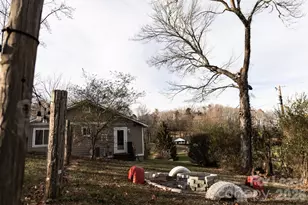 815 Case Cove Rd, Candler, NC 28715 - Photo 33