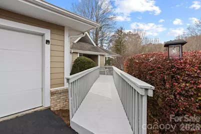 122 Broadmoor Drive, Flat Rock, NC 28731 - Photo 5