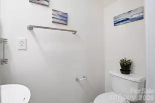 8376 Rudolph Rd, Charlotte, NC 28216 - Photo 19