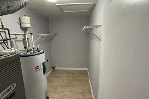 6034 Blue Ash Ln, Charlotte, NC 28215 - Photo 5