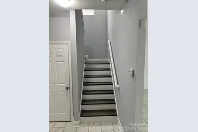 6034 Blue Ash Lane, Charlotte, NC 28215 - Photo 9