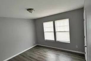 6034 Blue Ash Ln, Charlotte, NC 28215 - Photo 3