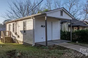 519 W Water St, Lincolnton, NC 28092 - Photo 1