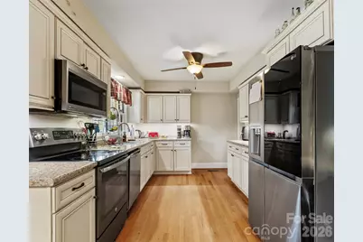 506 W Main Street, Burnsville, NC 28714 - Photo 21