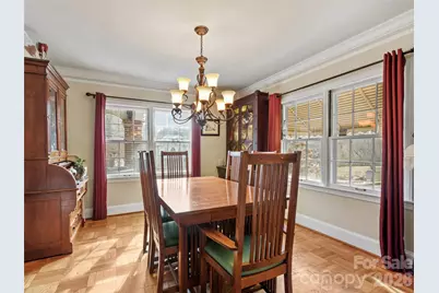 506 W Main Street, Burnsville, NC 28714 - Photo 17