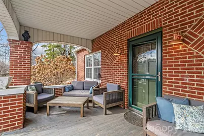 506 W Main Street, Burnsville, NC 28714 - Photo 15