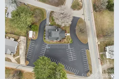 506 W Main Street, Burnsville, NC 28714 - Photo 3