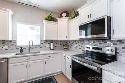 15128 Cavanshire Trail, Charlotte, NC 28278 - Photo 11