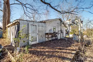 3030 Shannon St, Sharon, SC 29742 - Photo 15