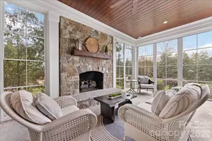 2800 Wintergreen Dr, Charlotte, NC 28211 - Photo 31