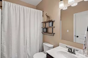 1203 Guadalupe Ln, Charlotte, NC 28214 - Photo 15