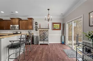 1203 Guadalupe Ln, Charlotte, NC 28214 - Photo 9