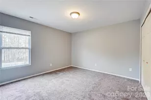 4024 Larkhaven Village Dr, Charlotte, NC 28215 - Photo 21