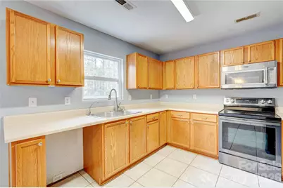 4024 Larkhaven Village Drive, Charlotte, NC 28215 - Photo 5