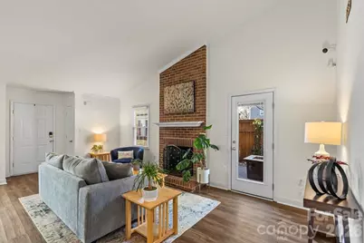 3113 Selwyn Farms Lane, Charlotte, NC 28209 - Photo 3