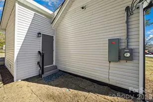 105 Grant St, Gastonia, NC 28052 - Photo 21