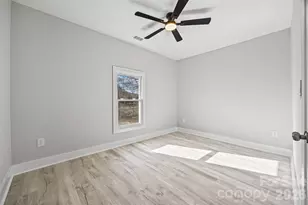 105 Grant St, Gastonia, NC 28052 - Photo 15