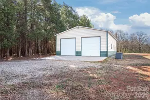 11956 Sam Black Rd, Midland, NC 28107 - Photo 19
