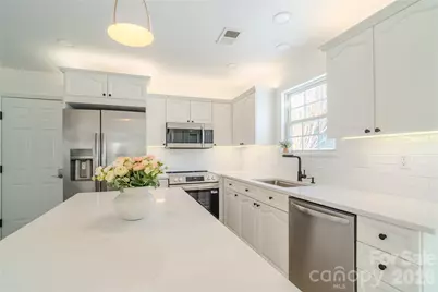 15917 Wayland Drive, Charlotte, NC 28277 - Photo 9