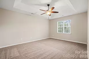 7901 Maple Valley Pl, Charlotte, NC 28210 - Photo 9