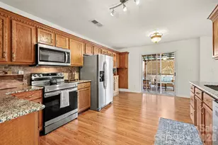 3755 Brookchase Ln, Charlotte, NC 28205 - Photo 15