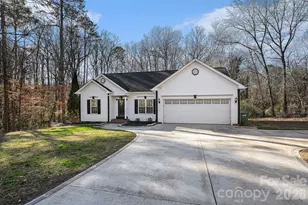 781 Woodlawn Ave, Mount Holly, NC 28120 - Photo 5