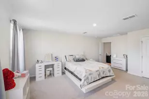 5019 Downhaul Dr, Charlotte, NC 28269 - Photo 19