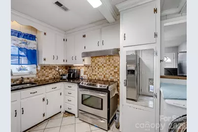 1500 Collier Court, Charlotte, NC 28205 - Photo 9