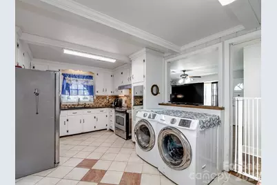 1500 Collier Court, Charlotte, NC 28205 - Photo 7