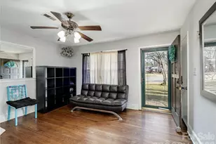 1500 Collier Ct, Charlotte, NC 28205 - Photo 3