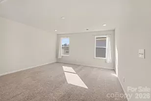 7125 Maple Run Cir, Charlotte, NC 28215 - Photo 17