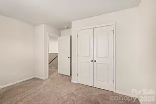 7125 Maple Run Cir, Charlotte, NC 28215 - Photo 21