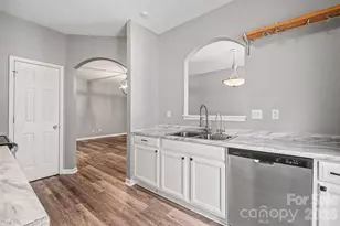 7611 Abigail Glen Dr, Charlotte, NC 28212 - Photo 11