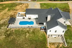 204 Violet Ridge, Lowgap, NC 27024 - Photo 3