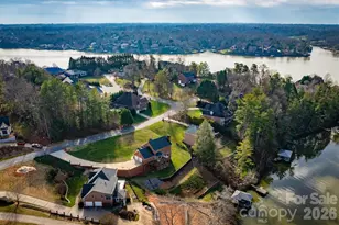 46 Mariners Point Ln, Hickory, NC 28601 - Photo 9
