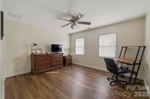 46 Mariners Point Ln, Hickory, NC 28601 - Photo 39