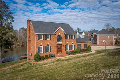 46 Mariners Point Lane, Hickory, NC 28601 - Photo 1