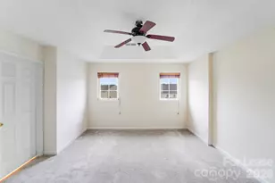 4901 Sunburst Ln, Charlotte, NC 28213 - Photo 5