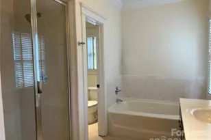 711 E 9th St, Charlotte, NC 28202 - Photo 25