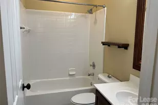 711 E 9th St, Charlotte, NC 28202 - Photo 21