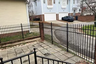 711 E 9th St, Charlotte, NC 28202 - Photo 33