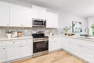 4251 Acorn St, Charlotte, NC 28205 - Photo 9