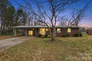 103 Roseman Ln, Statesville, NC 28625 - Photo 1