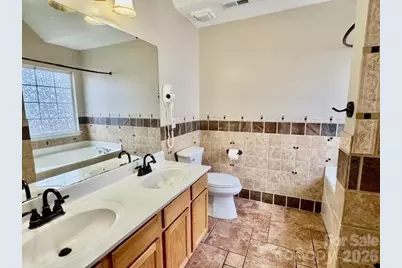 1946 9th Street Place SE, Hickory, NC 28602 - Photo 19