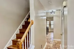 1946 9th St Pl SE, Hickory, NC 28602 - Photo 5