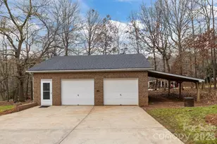 8420 Catawba Cove Dr, Belmont, NC 28012 - Photo 33