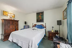 4206 Tipperary Pl, Charlotte, NC 28215 - Photo 15